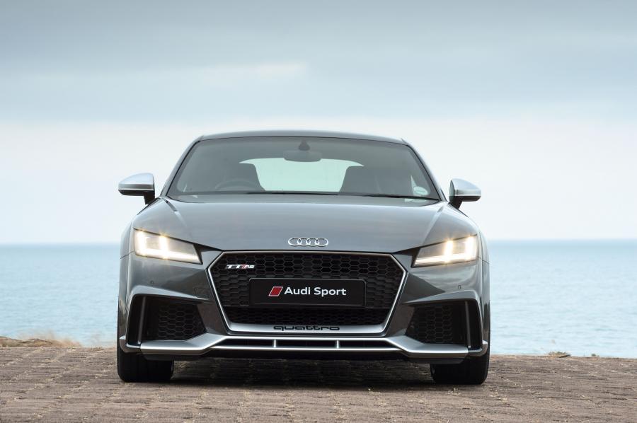  Audi TT RS Coupe (8S) 2017 года  (ZA) (фото 3 из 16)